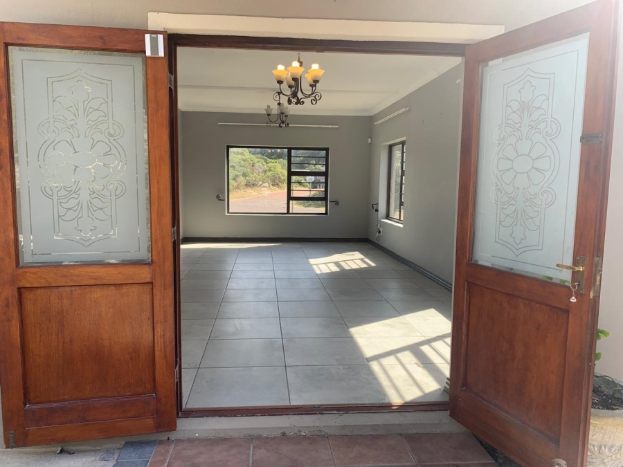 4 Bedroom Property for Sale in Cola Beach Western Cape